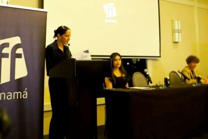 María Eugenia Herrera, ministra de Cultura, firmó un acuerdo de patrocinio con la Fundación IFF Panamá. | Foto: Cortesía IFFP